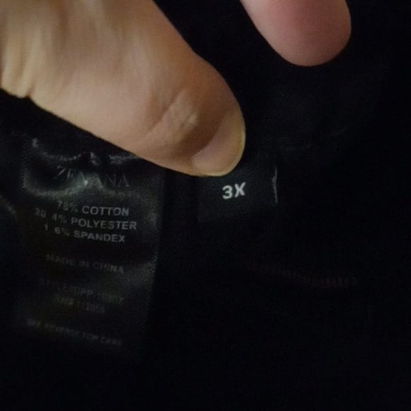 Distressed black shorts - Picture 3 of 3